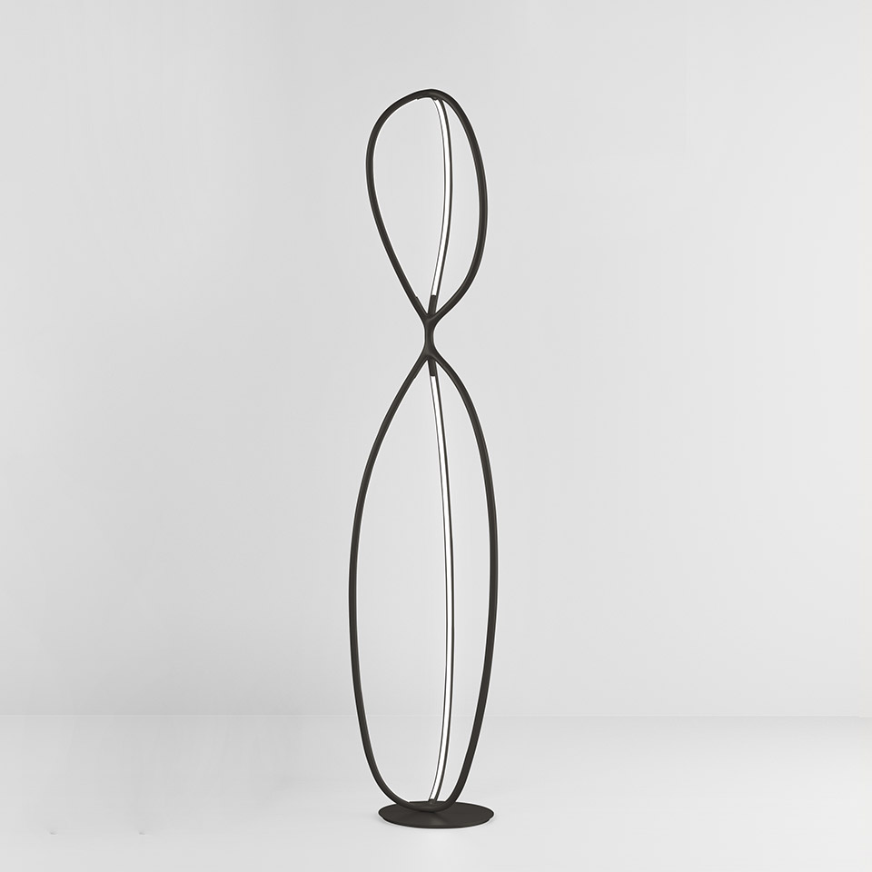 Arrival - Floor - 2700K - Matt Black - APP Compatible