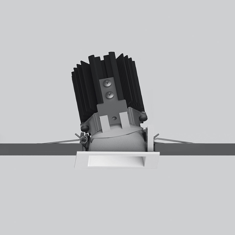 Everything 55 - Square - 5.5W - Adj - 18° 2700K - White
