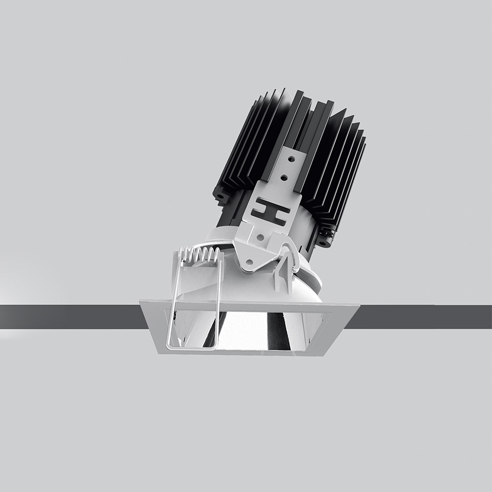 Everything 80 - Square - Trim - Adjustable - 24° 2700k - Black trim / Black deflector